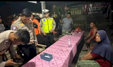 Sigap-dan-Humanis-Polisi-Bantu-Pemudik-yang-Tersesat-di-Ngawi